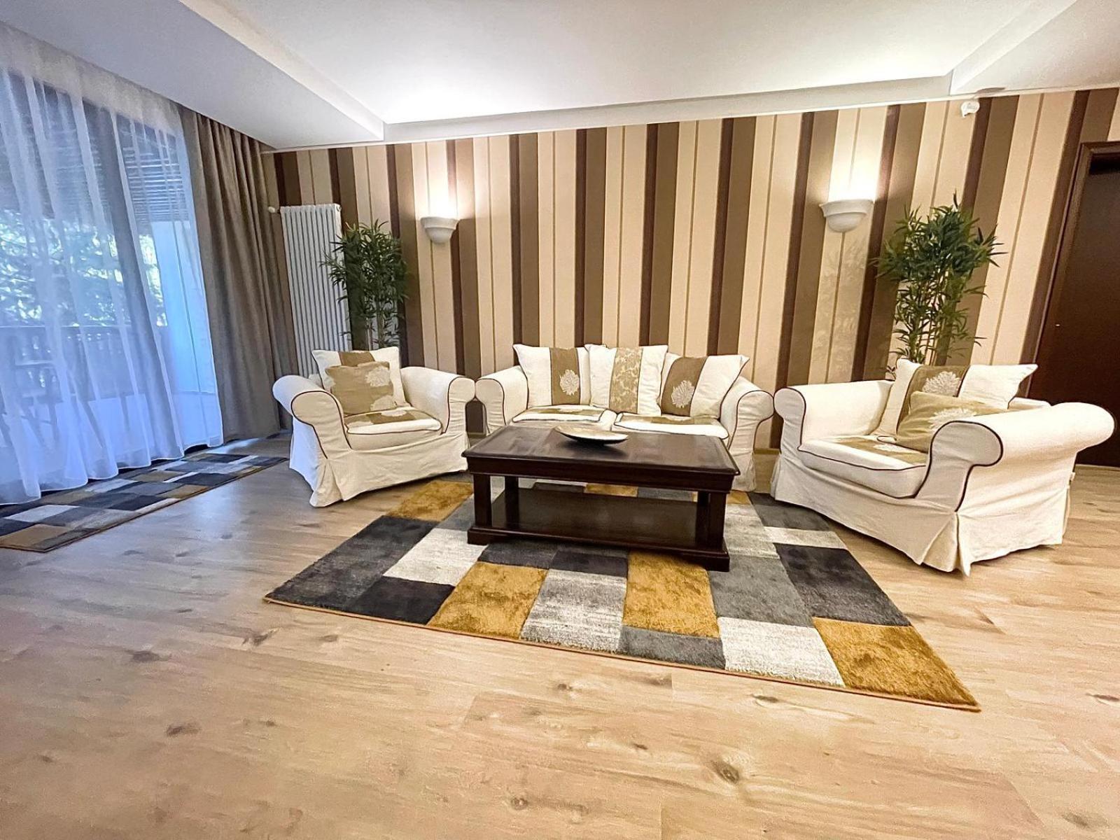 Alpin Aparthotel 2302 Poiana Brasov Eksteriør bilde